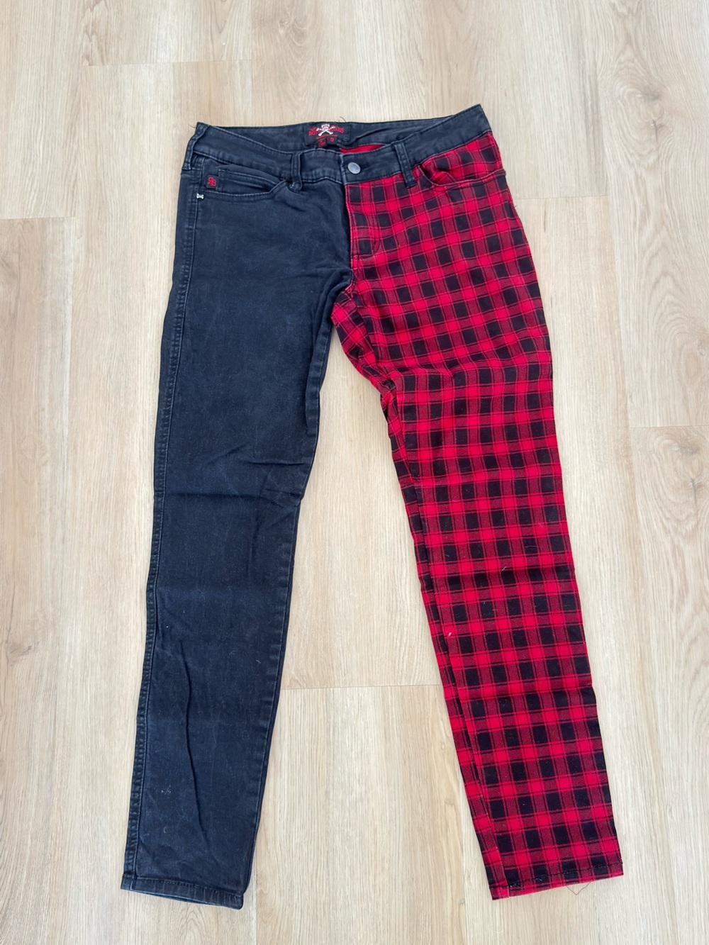 Hot Topic Two-Tone Black and Red Plaid Skinny Jeans